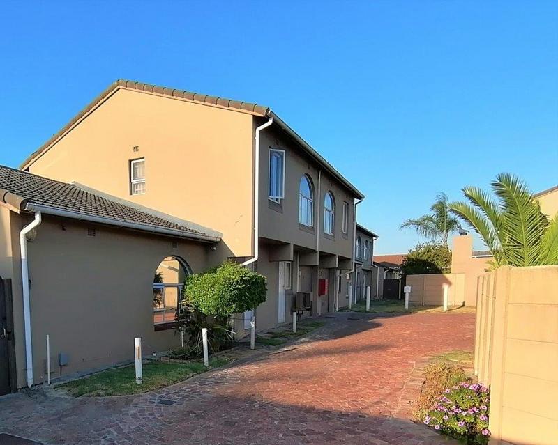 2 Bedroom Property for Sale in Goodwood Park Western Cape